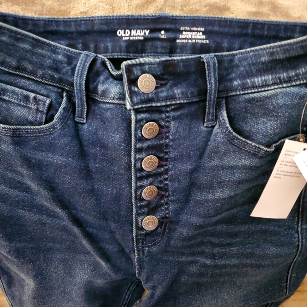 Old Navy Extra High-Waisted Rockstar 360° Stretch Super Skinny Button-Fly Jeans